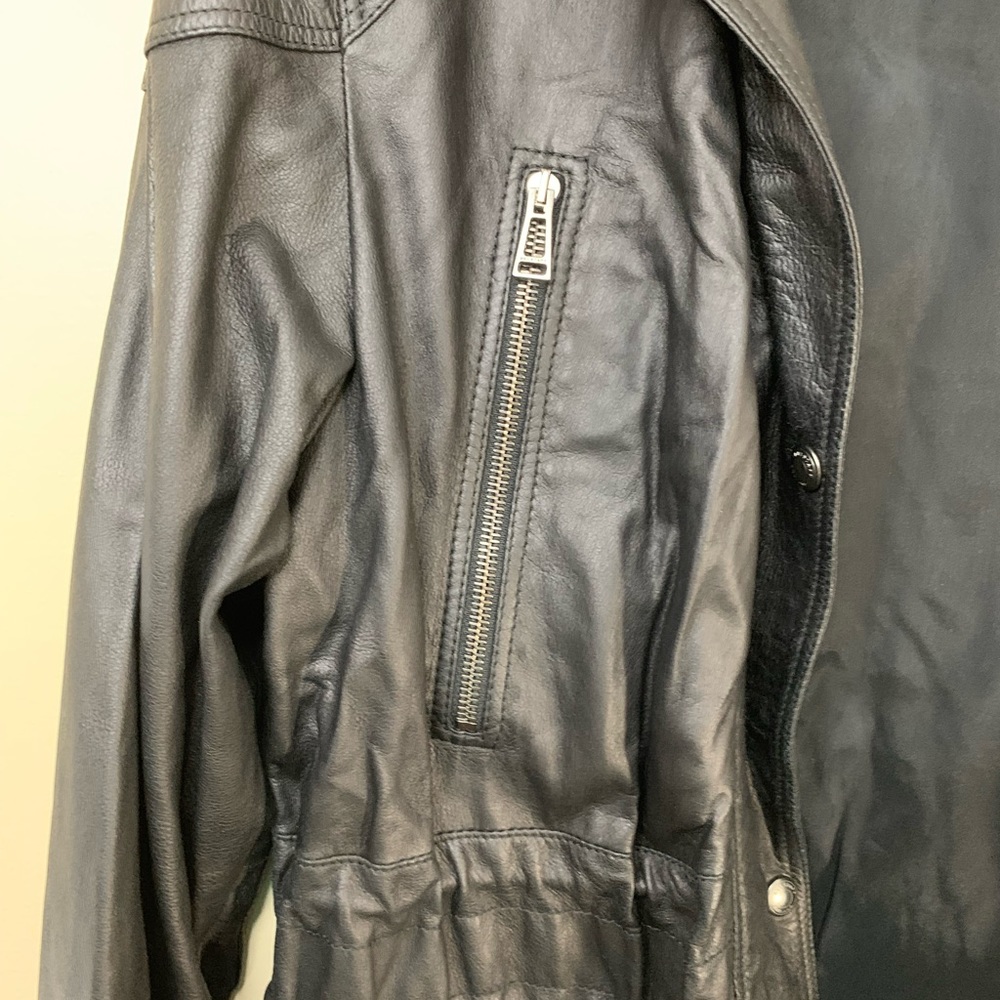 Belstaff ladies black leather jacket. Size 44 - Picture 12 of 16